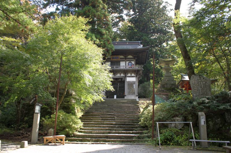 大山寺山門