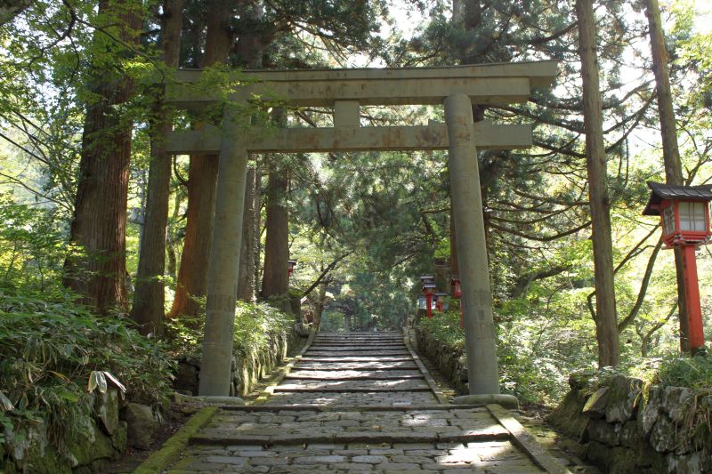 大神山神社奥宮 二ノ鳥居
